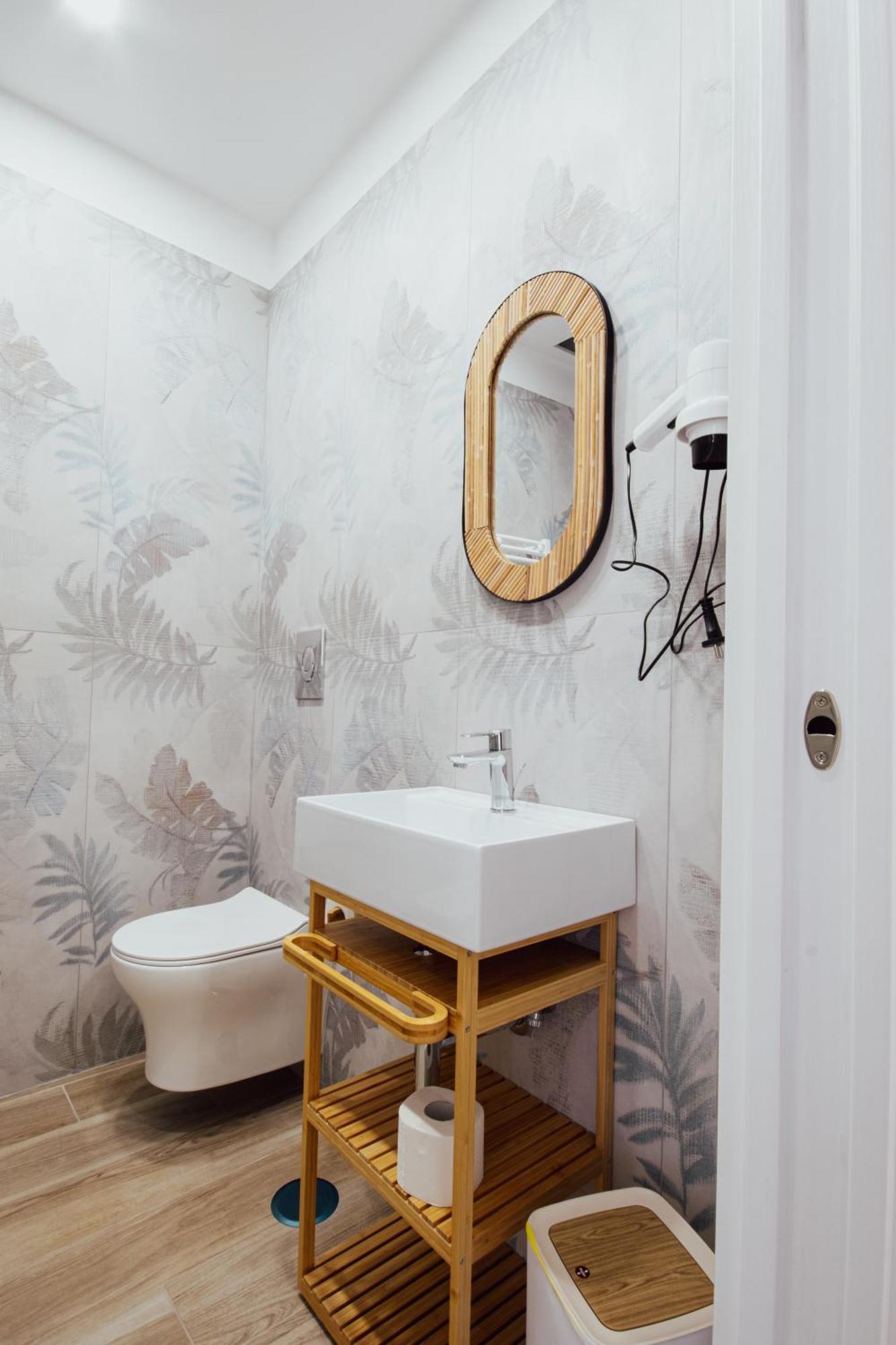 B&B Lara'S Home By I Borbone Napoli Dış mekan fotoğraf