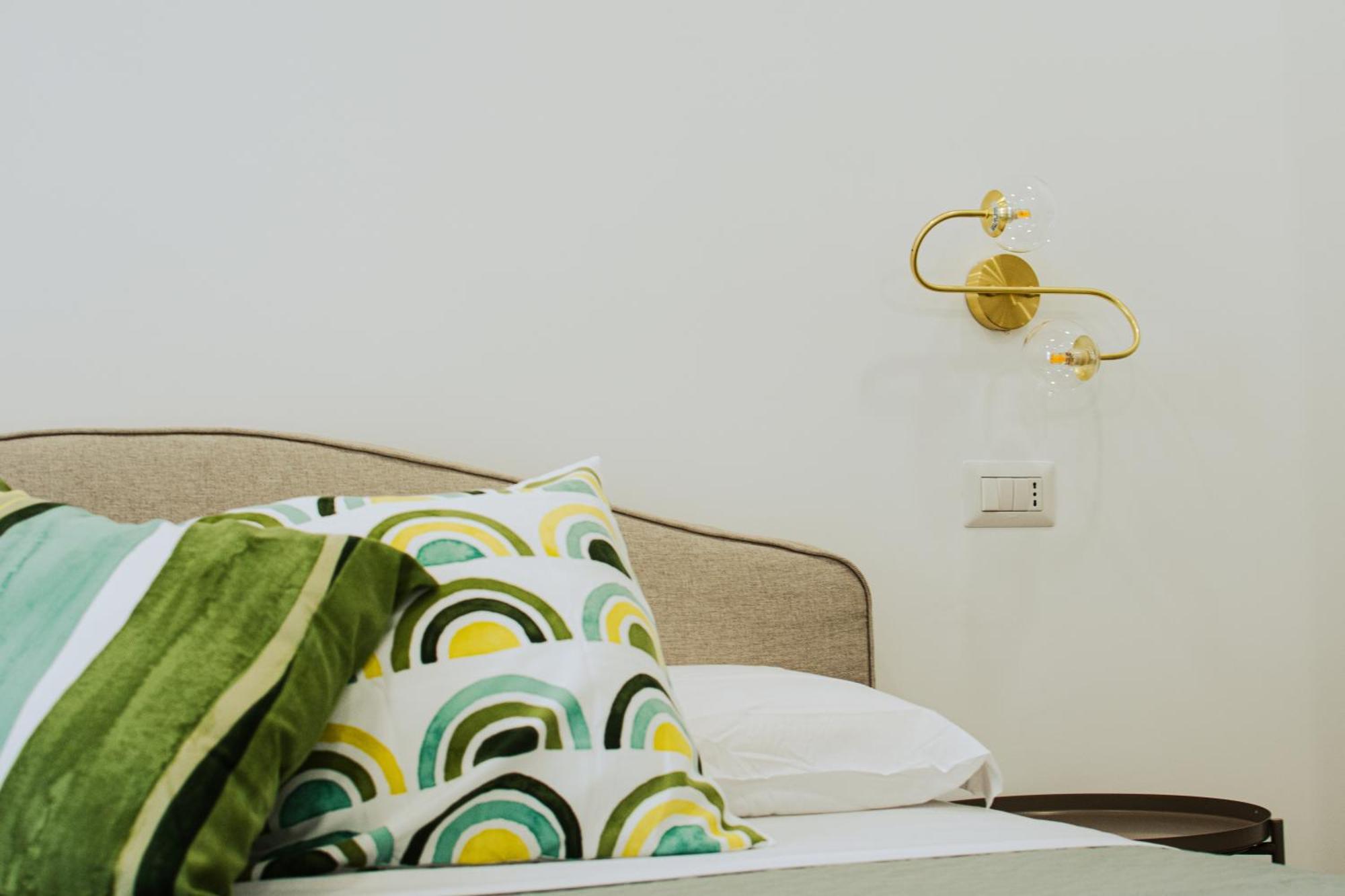 B&B Lara'S Home By I Borbone Napoli Dış mekan fotoğraf
