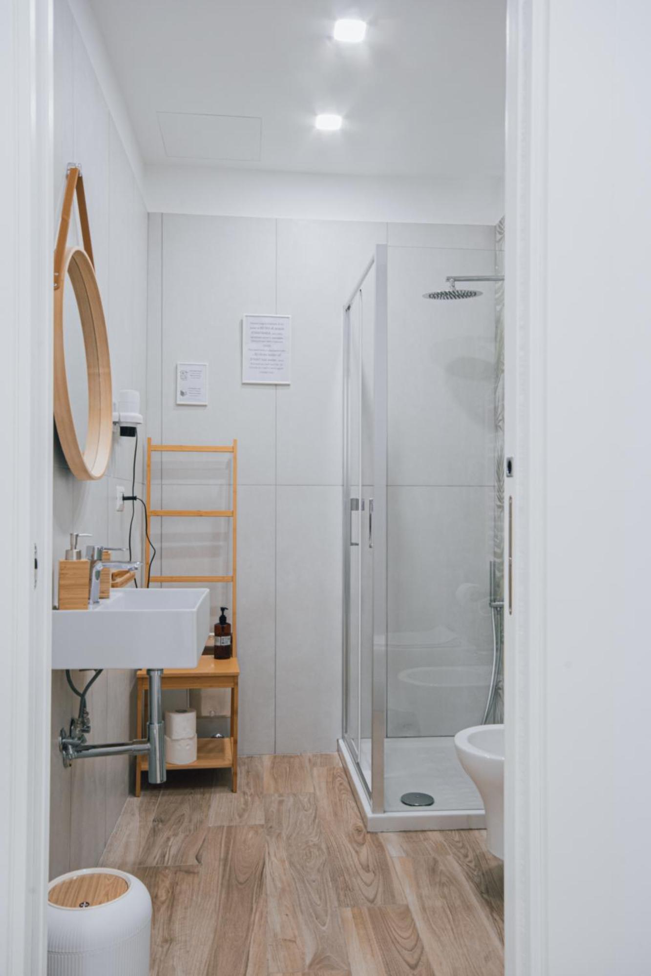B&B Lara'S Home By I Borbone Napoli Dış mekan fotoğraf