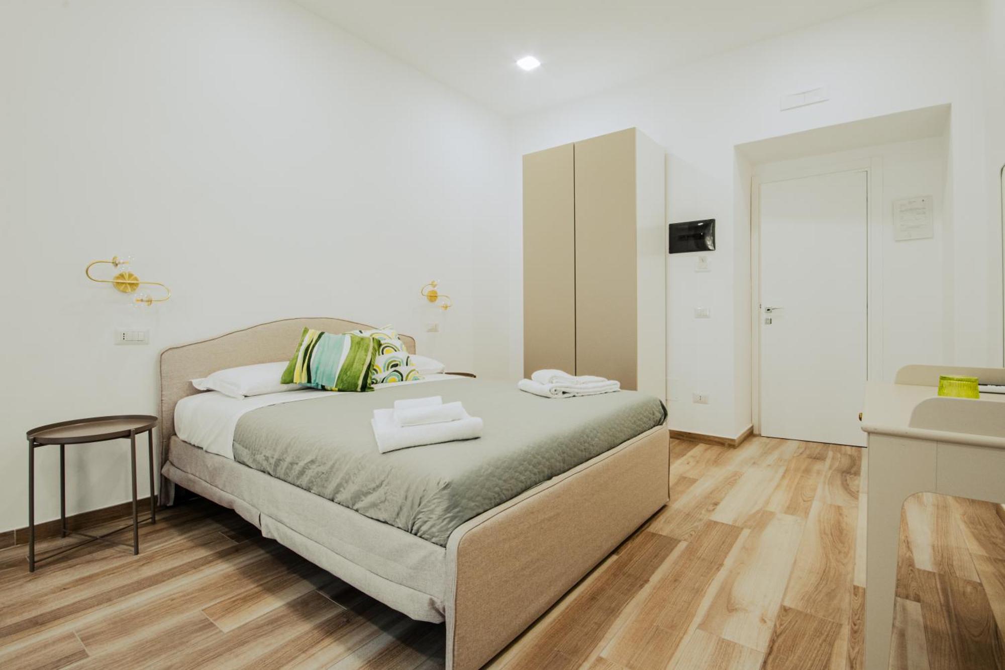 B&B Lara'S Home By I Borbone Napoli Dış mekan fotoğraf